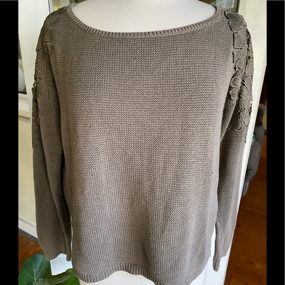 Esprit Sweaters - Esprit Taupe Knit sweater with floral Appliqué